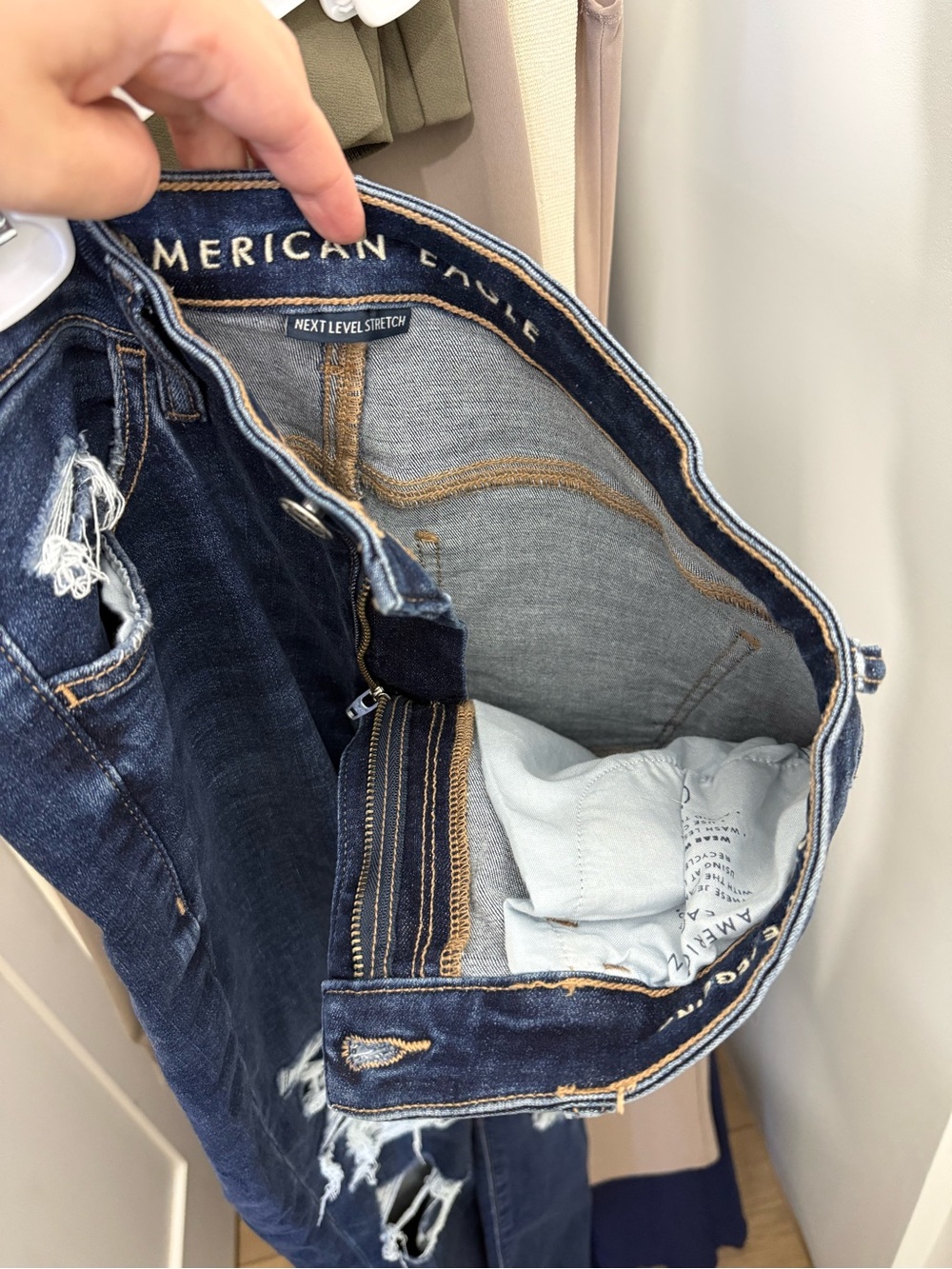 American Eagle High Rise Skinny next level stretch - Picture 3 of 5